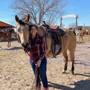 Meet your Posher, Stephanie